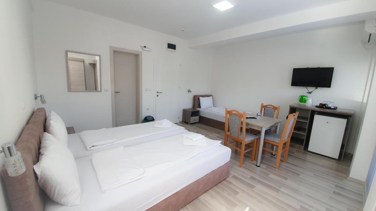 אוהריד Villa Frasoro מראה חיצוני תמונה