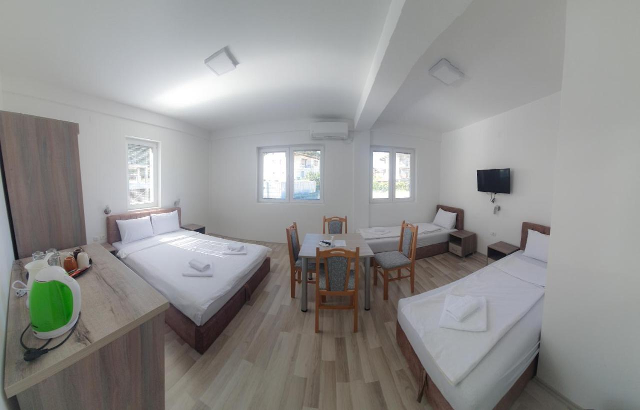 אוהריד Villa Frasoro מראה חיצוני תמונה